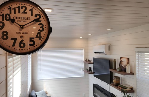 Fredericksburg Apartment | Unit 7 Napa Valley Station Stylish Stay