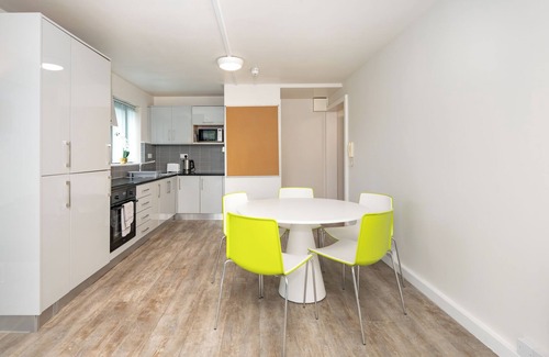 Cork Apartment | University Hall