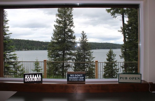 Hayden Lake House | Unmatched Privacy and Natural Beauty Awaits!