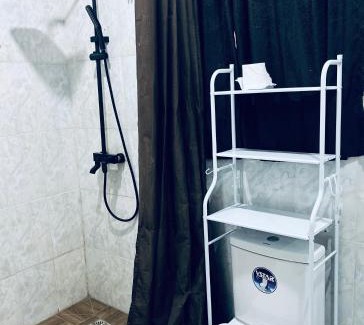 Oshodi-Isolo House | Uno One Airport Inn
