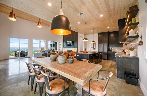 Broken Bow Cabin | Unplug & Unwind | Luxe Hilltop + Pool