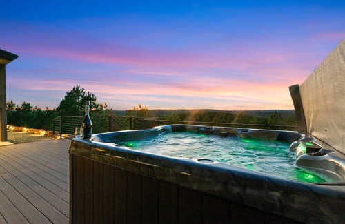 Broken Bow Cabin | Unplug & Unwind | Luxe Hilltop + Pool