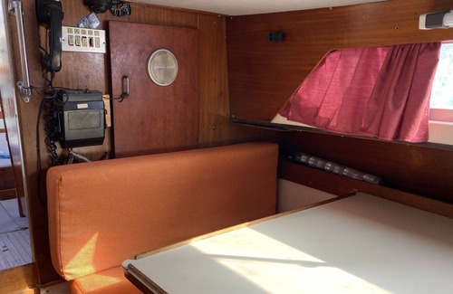 Port Leucate Boat Rental | UNUSUAL ACCOMMODATION