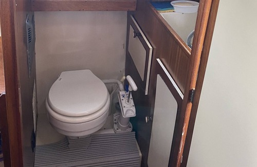 Port Leucate Boat Rental | UNUSUAL ACCOMMODATION