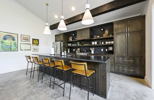 Broken Bow Cabin | Unwind at The Obsipan: Retreat with Heated Pool!