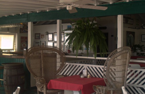 Cotton Valley Shores Villa | Unwind at updated “VILLA SERENITY”, panoramic views, quiet beach