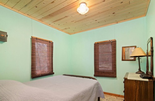 Lake Edward Township Cabin | Up North Resort Located on Beautiful Pelican Lake in Nisswa, MN!