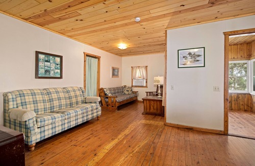 Nisswa Cabin | Up North Resort Located on Beautiful Pelican Lake in Nisswa, MN!