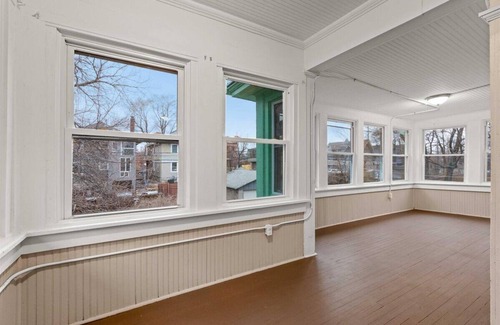 Central Hyde Park House | Updated 6Br, near dwntwn, Chiefs stadium, and KC’s Best