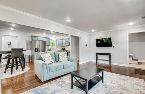 Lakewood House | Updated Atlanta Home with Yard - 5 Mi to Downtown!