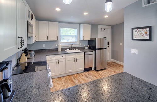 St. Augustine House | Updated Cottage in Heart of Town!/Park & Walk