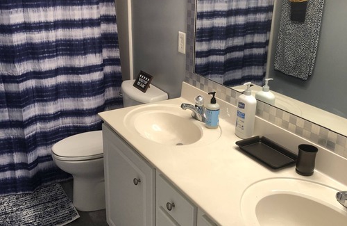 Kaiser Condo | Updated Lakefront Condo 2/2, Amazing Views, Location, Pool, Waterfront Patio!