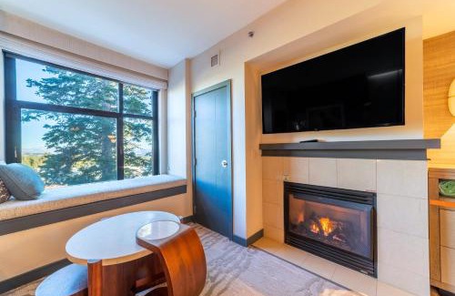 Mammoth Lakes Apartment | Updated Pet Friendly Monache Studio with Views!