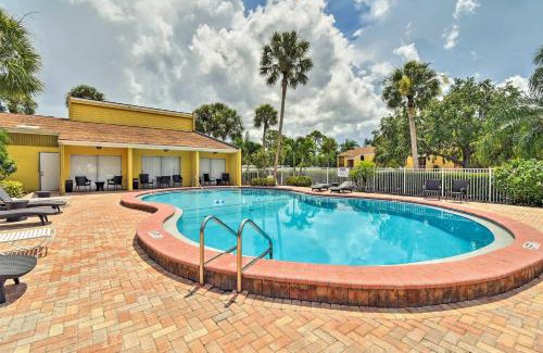Gulf Gate Estates Apartment | Updated Sienna Park Condo - 4 Miles to Siesta Key!