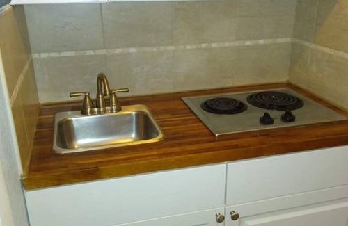 Golden Beach Apartment | Updated Venice Villas Beach Condo Available NOW!
