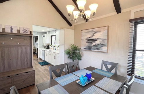 Lake Hopatcong House | Updated Waterfront. Pet friendly. Private cove. Close to restaurants and parks.