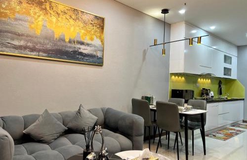 District 10 Apartment | UPhoenix Home- HaDo Centrosa Garden