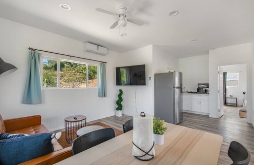 Vista Apartment | Upper deck entire condo, close to beaches and hospitals- in beautiful Vista CA!