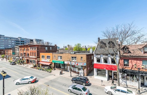 Central Hamilton Apartment | Upscale 1BR with King Bed - Boutique Apartment - PRIME Location!