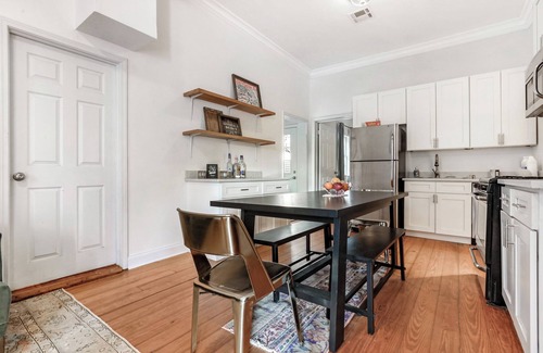 Irish Channel House | Upscale 4BR Uptown Home - Steps to Magazine Street - 10 mins to French Quarter