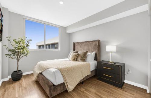 East Little Havana Apartment | Upscale Condo with Stunning City Views & Pool Access