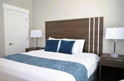 Westside Apartment | Upscale Modern Apt 202 in the heart of Missoula