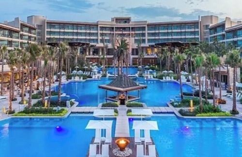 San Jose del Cabo Apartment | Upscale resort with 3 restaurants, 2 I formal bars and Infinite pool