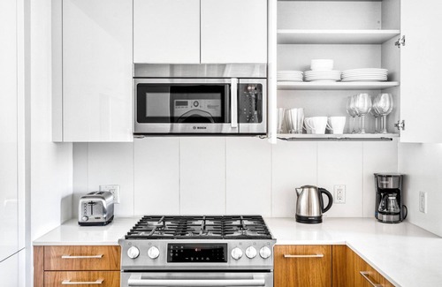 Rincon Hill Apartment | Upscale Rincon Hill 1BR w/Pool & Theater, close to shops, by Blueground
