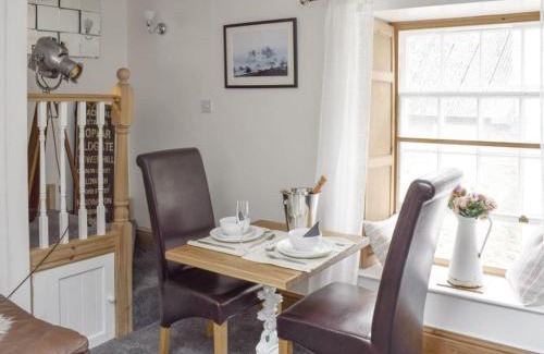 Richmond House | Upside Down Cottage