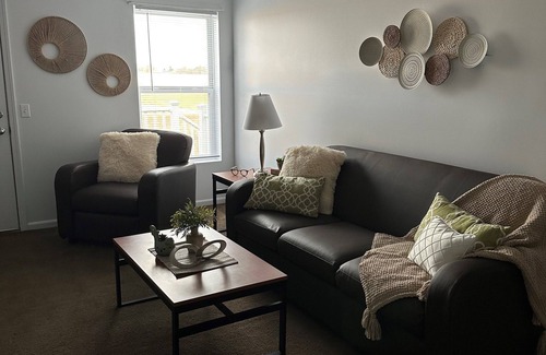 Mount Pleasant Apartment | Upstairs 2 bed 2 bath apartment