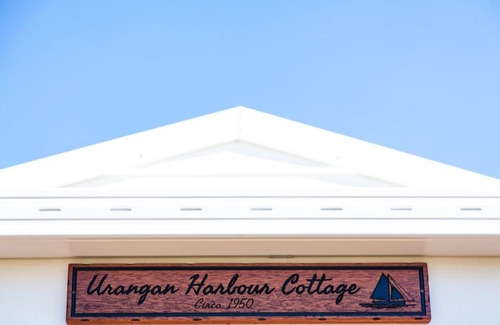 Urangan House | Urangan Harbour Cottage
