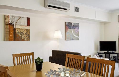 Northbridge Apartment | Urban Apt in the Heart of Northbridge