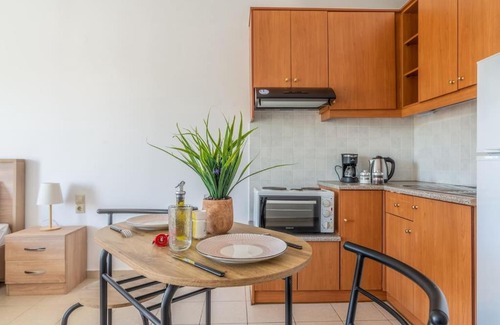 Heraklion Apartment | Urban Apt Next University 15