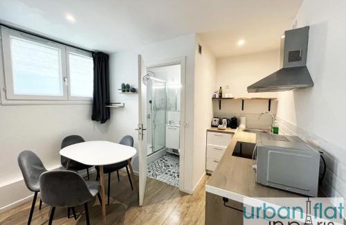 Amerique Apartment | Urban Flat 184 - Charming 1 BDR Flat in Paris