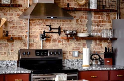 Perryville Apartment | Urban Loft #1 RED · Urban Loft Downtown above BrewCo & Restaurant