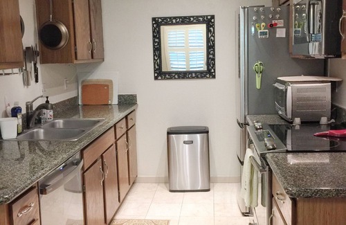 Emeryville Condo | Urban Oasis in Emeryville