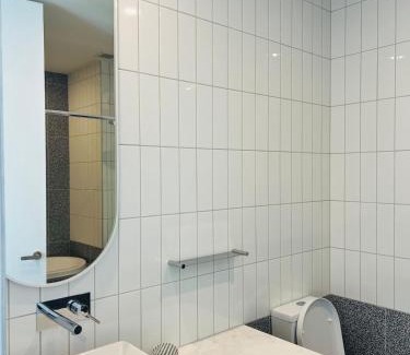 Kensington Apartment | Urban Oasis in Kensington close to Melbourne CBD