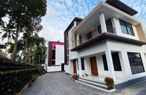 Nedumangad Apartment | Urbane Cove 3: Furnished AC Apt