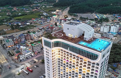 Yangyang Apartment | Urbanstay Naksan Beach