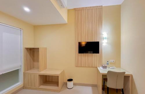 West Semarang Hotel | Urbanview Griya Esti Siliwangi Semarang