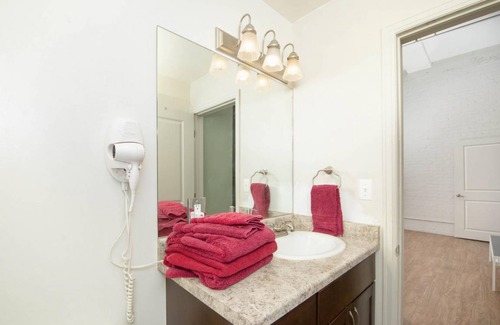 Downtown Denver Apartment | 79 m² Apartment ∙ 2 bedrooms ∙ 5 guests