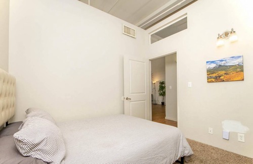 Downtown Denver Apartment | 79 m² Apartment ∙ 2 bedrooms ∙ 5 guests