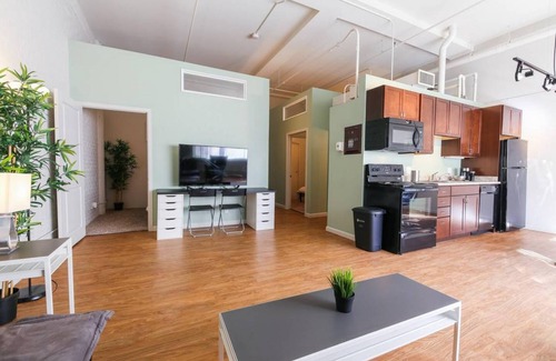 Downtown Denver Apartment | 850 m² Apartment ∙ 2 bedrooms ∙ 4 guests