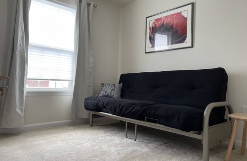 Fontana House | UVA graduation rental located minutes from UVa. Two assigned parking spaces.