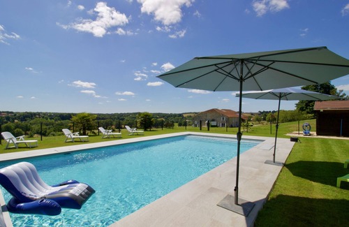 Availles-Limouzine Cottage | VéloGîtes, Le Vélo Gîte, the perfect place for a family vacation?