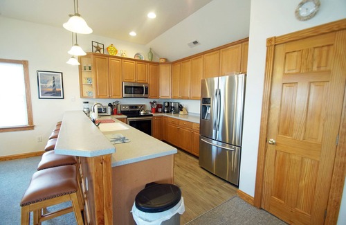 Ocean Hill House | V1252- A Real Beauty! 6 Bedrooms (3 masters), Hot Tub, 2 Com Pools, Foosball!