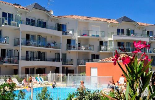 Les Sables d'Olonne Apartment | Vacancéole - Les Jardins de l'Amirauté