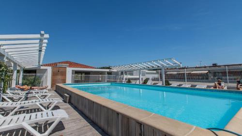 Cagnes-sur-Mer Apartment | Vacancéole - Résidence Le Crystal