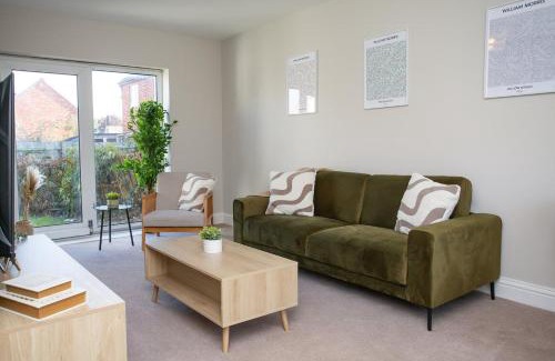 Chester-le-Street House | Vacant Nests The Wynd Spacious Home Parking