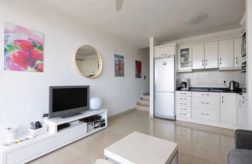 San Agustin Apartment | Vacation Apartment 'Apartamento Con Vistas Al Mar' with Sea View, Wi-Fi and Air Conditioning